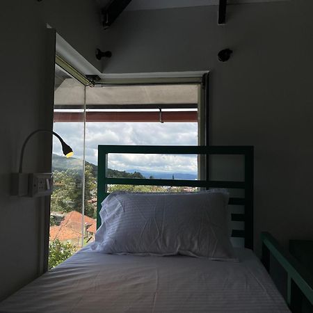 Abode Backpacker'S Hostel Madikeri Exterior photo