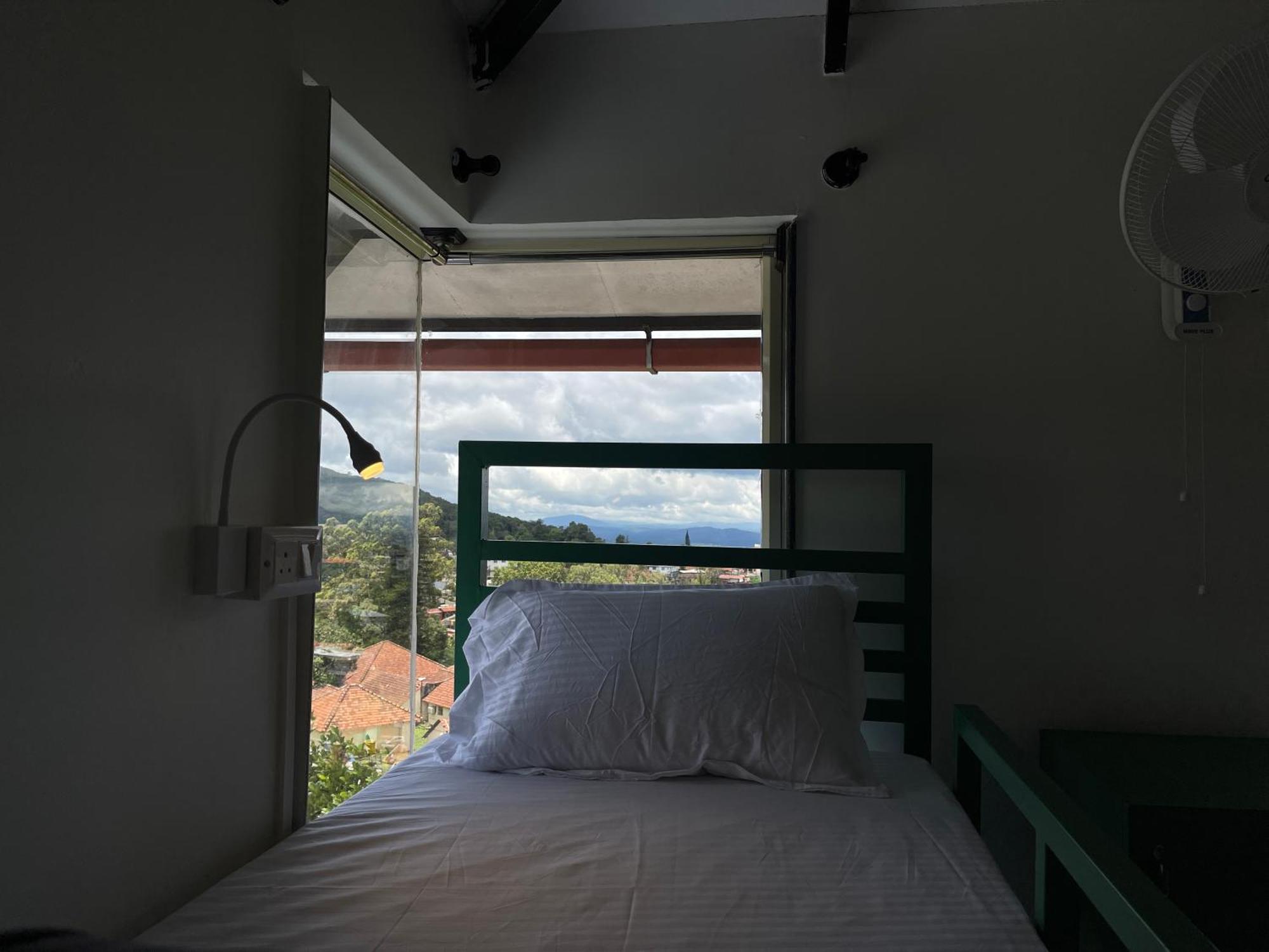 Abode Backpacker'S Hostel Madikeri Exterior photo