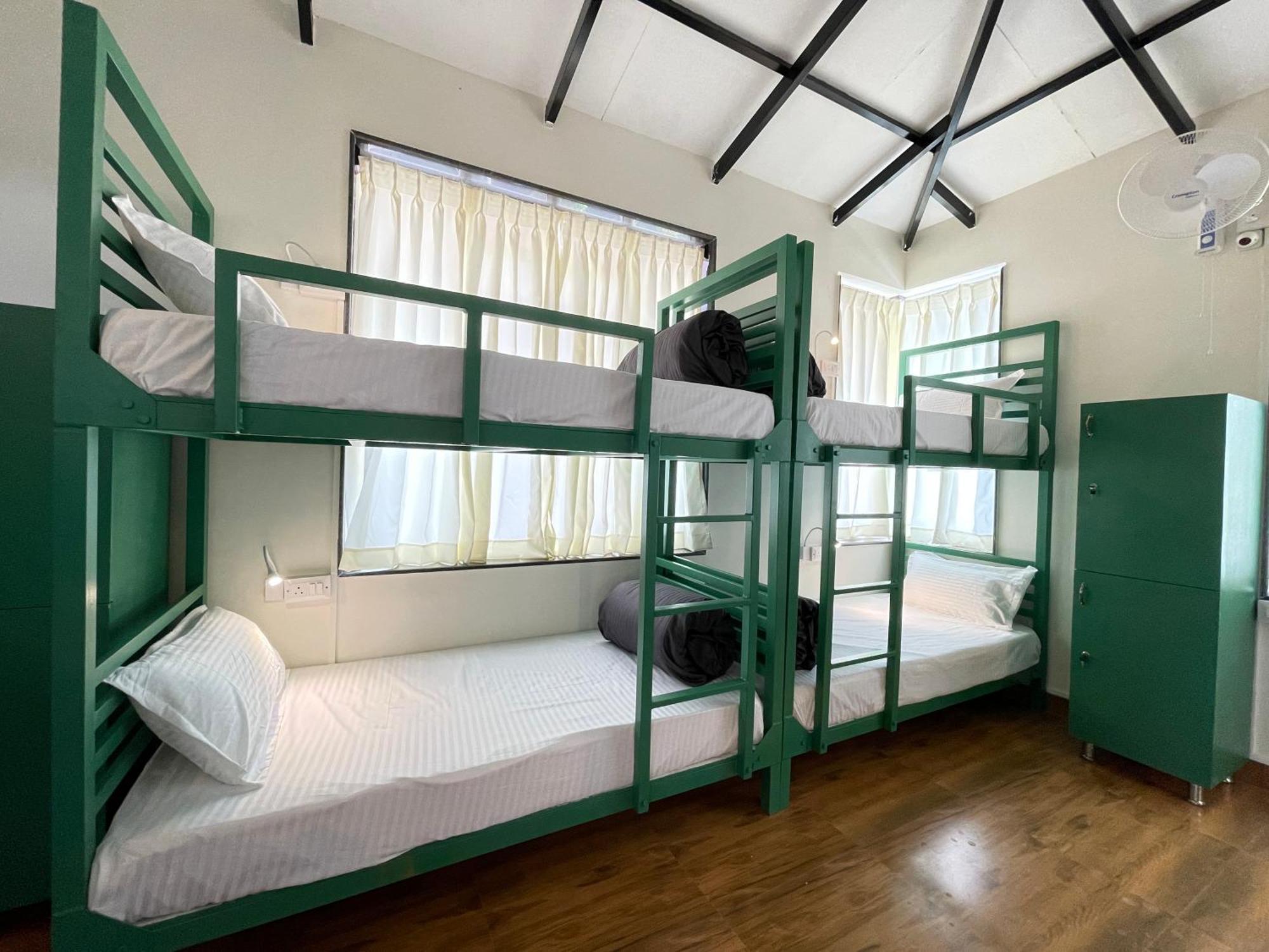 Abode Backpacker'S Hostel Madikeri Exterior photo