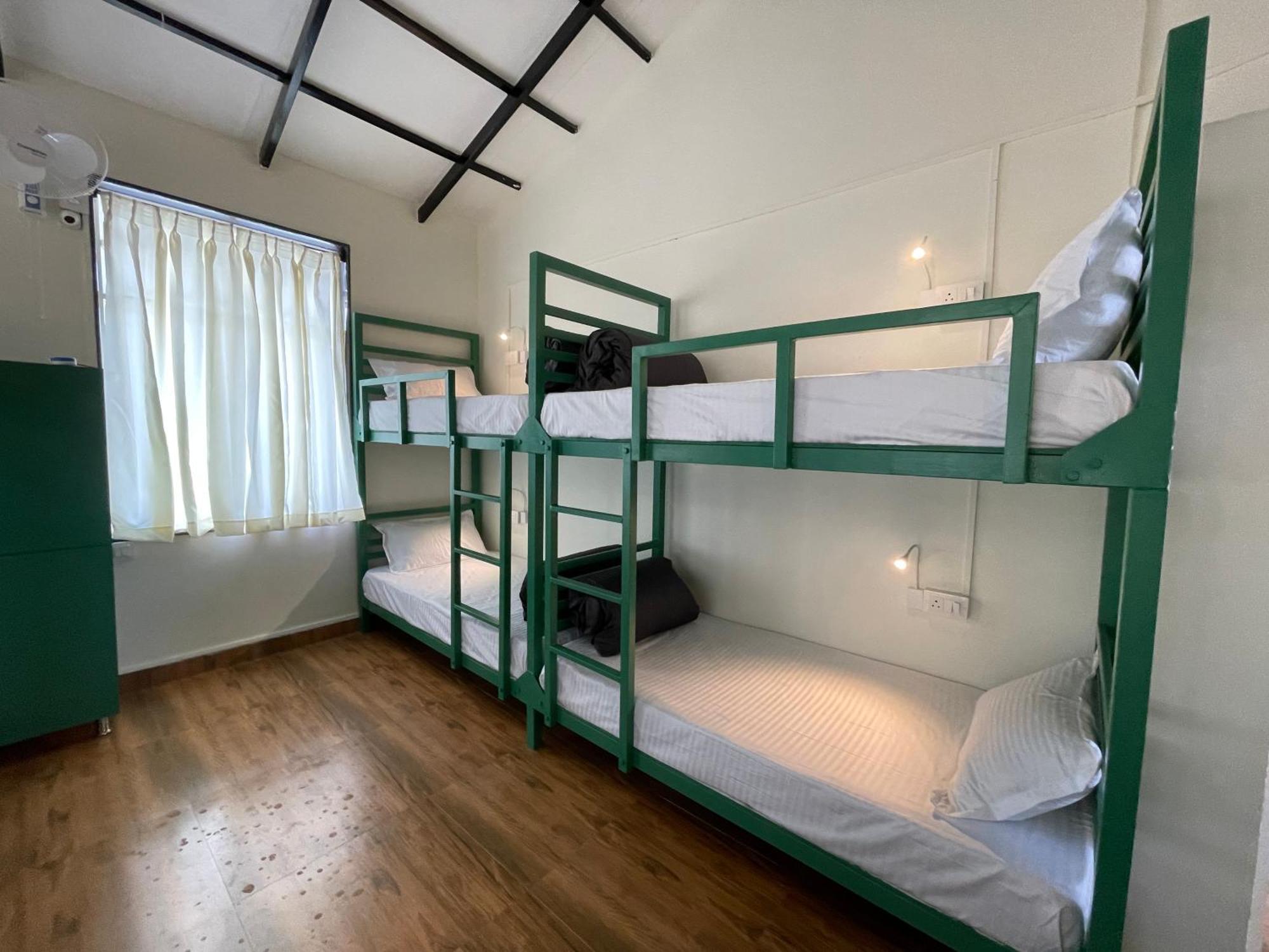 Abode Backpacker'S Hostel Madikeri Exterior photo
