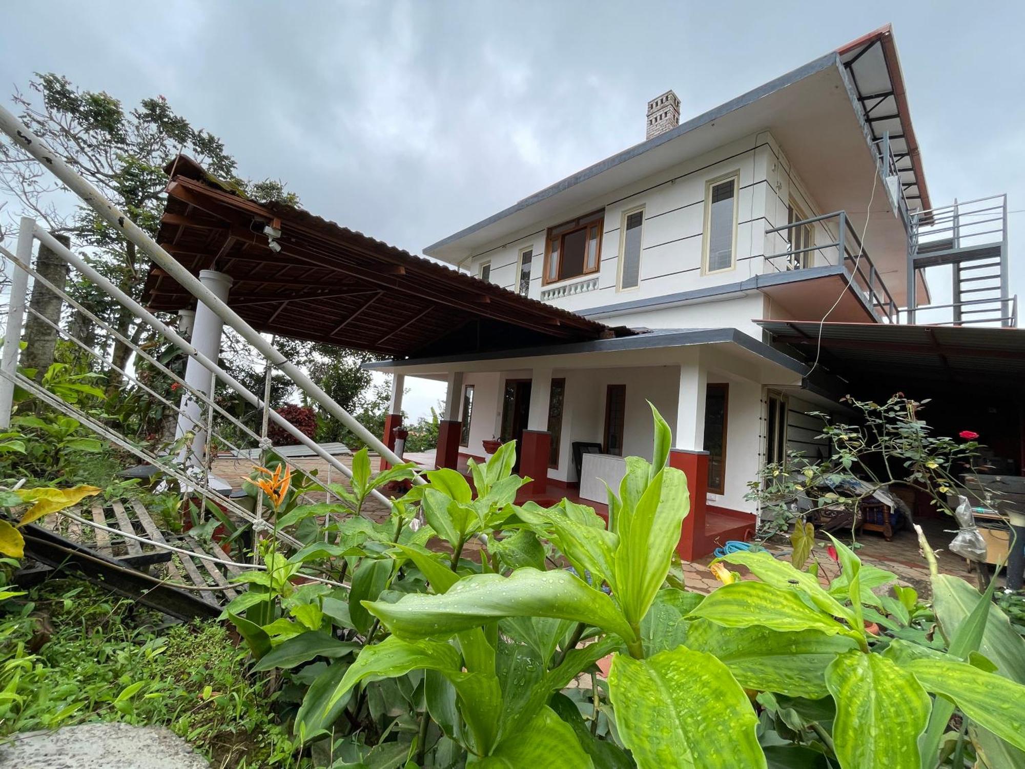 Abode Backpacker'S Hostel Madikeri Exterior photo